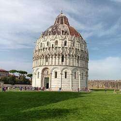 The baptistry in the Piazza del Milagro