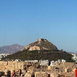 Vue sur le Mont Lycabette depuis l'Acropole