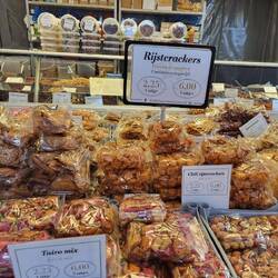 Leider gibt es keine getrocknete Kirschen für den Käse.