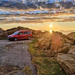 Habe einen Platz auf der Mole ergattert. Weiter vorne geht nicht ☺️