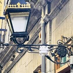 Bilbao combina tradición vasca con vanguardia arquitectónica como ninguna otra ciudad.