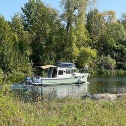 Bill (Mystery Girl) going by us at the old junction lock.
