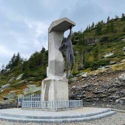 Monument des unbekannten Ciffhangers
