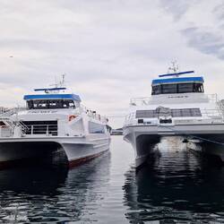 Wassertaxis für die vorgelagerten Inseln