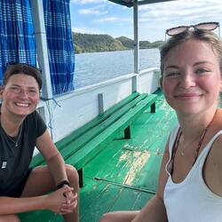 Unsere kurze Bootsfahrt zu den Rangko Caves ☺️