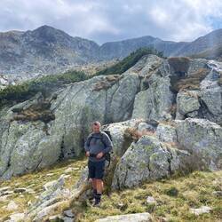 Szlak wśród głazów