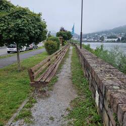 Das ist die längste Bank am Rhein