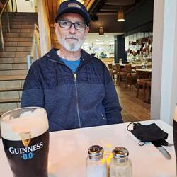 Die Aldi Brille steht Rainer super