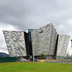 Das Titanic Museum ist schon von außen toll