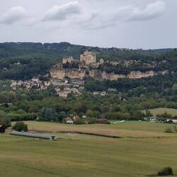 Chateau Castelnaud auf der anderen Seite