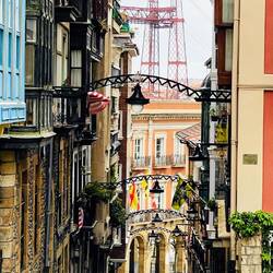 Obra industrial del siglo XIX que aún conecta las dos orillas de Bilbao.