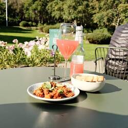 Snack im botanischen Garten