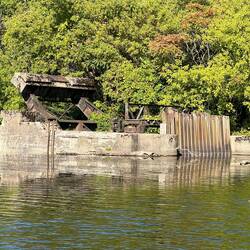 Not sure what this contraption was by the Nine Mile Creek spillway.