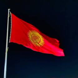 Die kirgisische Flagge