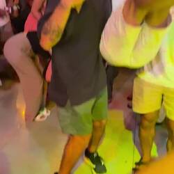 Argentinier tragen den Franzosen