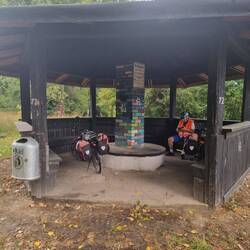 Unser Unterstand nach dem Probealarm