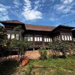 The museum is a preserved Udin house