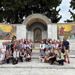 Group photo at Beroea showing the Bema where St. Paul preached the Good News