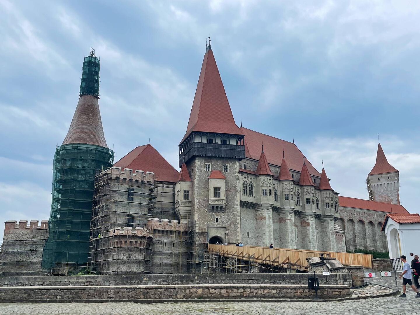 Zamek w częściowym remoncie