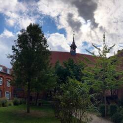 Rundblick im Innenhof