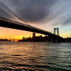 Williamsburg Bridge im Abendrot