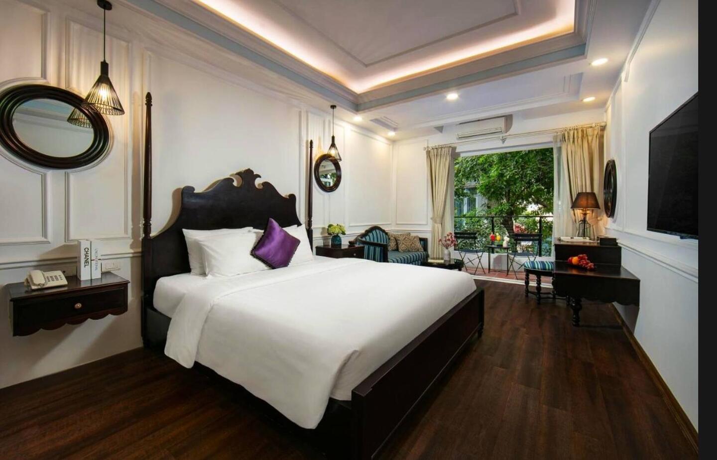 Balcony room