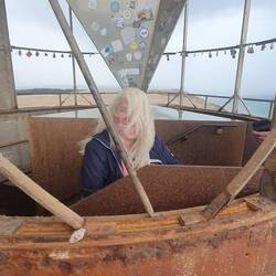 🌬⛈️ Ich zause und brause durch Martinas Haar