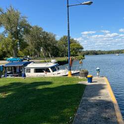 C-Otter (on the wall) and Mystery Girl (drifting) also waiting.