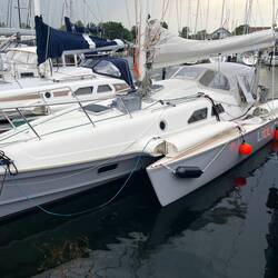 LillyBelle verlegt in den inneren, geschützten Hafen