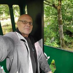 Hinein und ein Bild für den Virtual