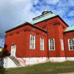 die Admiralitätskirche, eine der größten Holzkirchen Schwedens