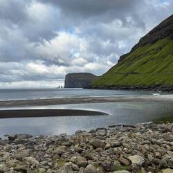 The beach in Tjørnuvík
