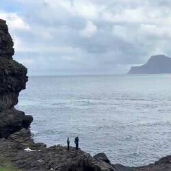 Video of the surrounding ocean