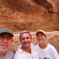 Ukrainians traveling the world as refugees