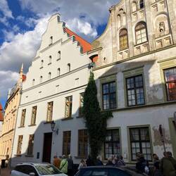 Im späten Mittelalter hatte Wismar 60 Brauereien und export. in die ganze Welt