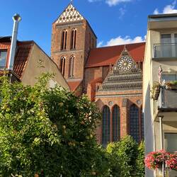 Auch immer wieder Kulisse für Zwischenszenen: St. Nikolaikirche