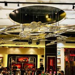 Cool guitar structure over the bar