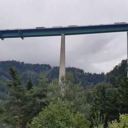 LKW-Stau auf der Europbrücke der Brennerautobahn