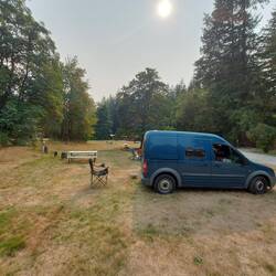 Mein Platz am Tag plus verqualmter Sonne.