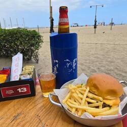 Bier und Burger ein gutes zweites Frühstück