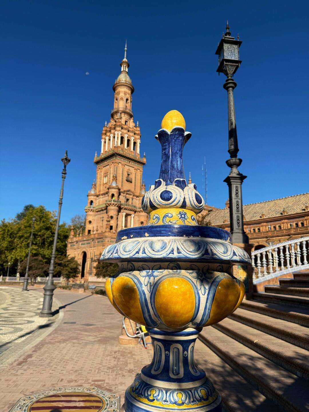 Plaza de Espana. Amazing ceramics everywhere