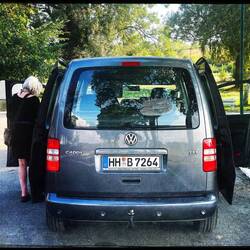 In Germany we call it "Querlüften".