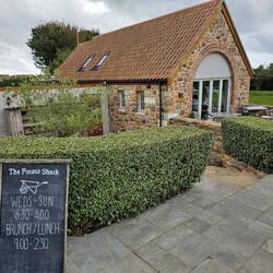"The Patato Shack", das hofeigene Cafè