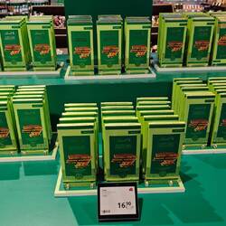 Dubai Schokolade für 17€ die 145 g Tafel!