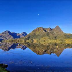 Der Mond stand morgens noch am Himmel