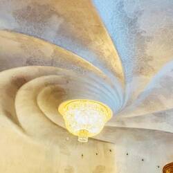 Strange ceiling though!