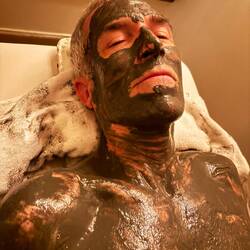 The healing powers of Dead Sea mud?