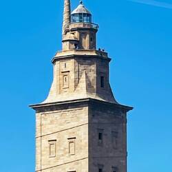 Un paseo bonito con unas vistas increíbles, aunque hay que subir muchos escalones.