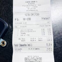 La cuenta de 2 cervezas y dos tapas