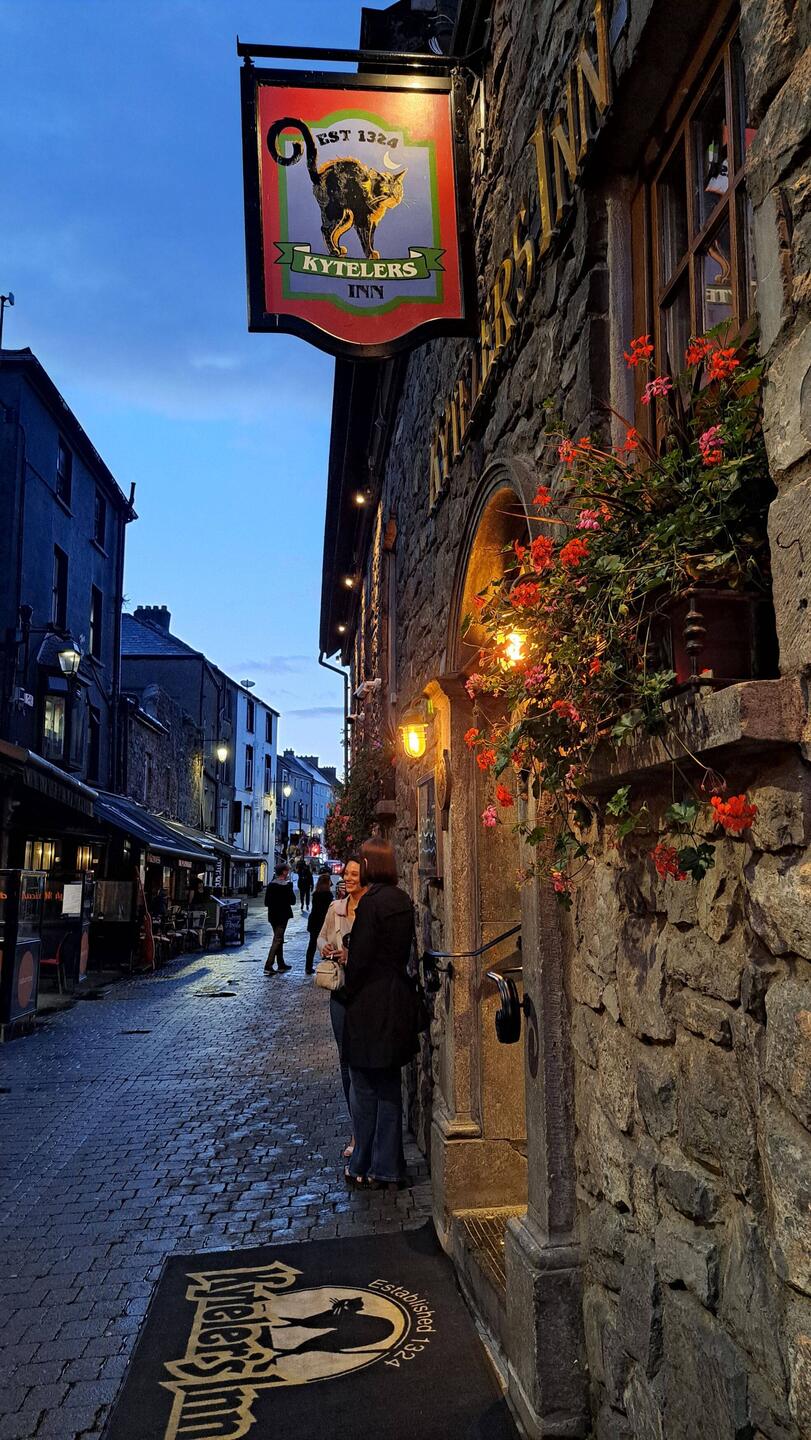 14 Kytelers Inn...hier wohnte die 4fache adelige Witwe, die der Hexerei bezichtigt wurde